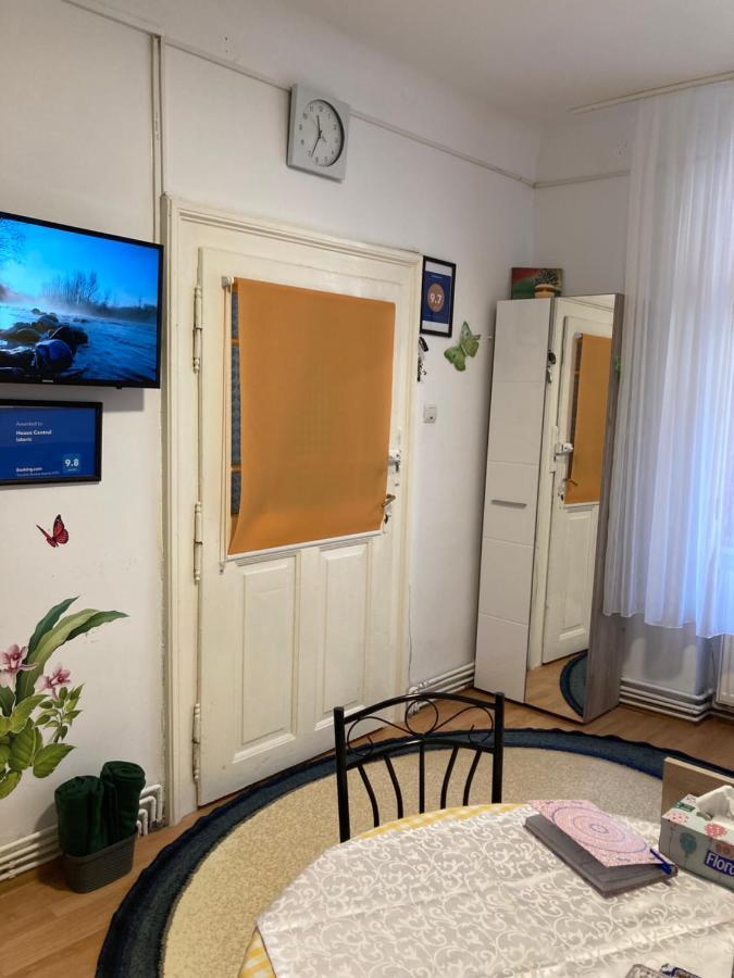House Centrul Istoric Apartment *